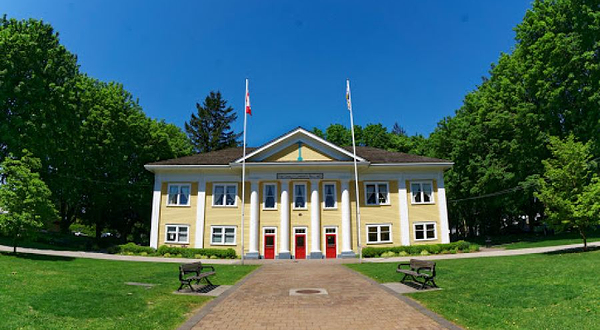 Fort Langley Library