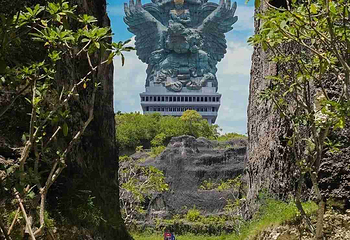 神鹰广场文化公园第 25 张图片