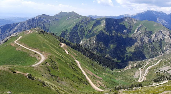 Yurt camp Kol Kechuu