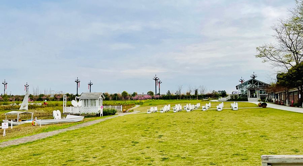 蕃薯藤TINA台湾风情