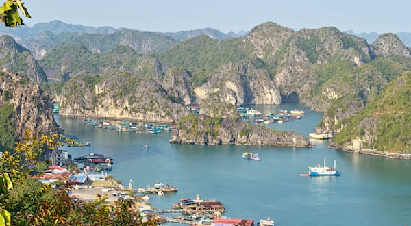 Cai Beo Floating Village