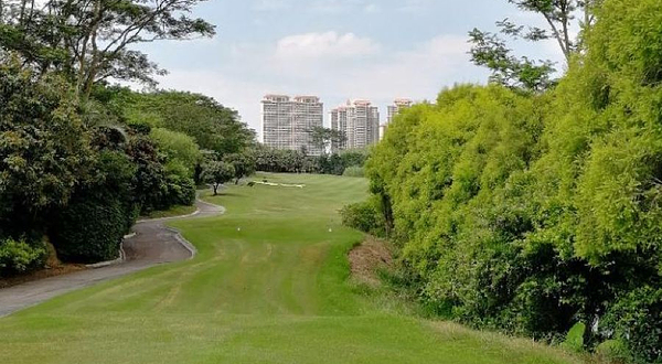 温泉高尔夫球会