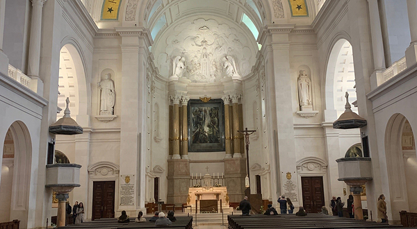 法蒂玛天主圣三教堂