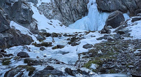 Теке -Тор водопад