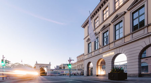 Studio Odeonsplatz by Mercedes-Benz