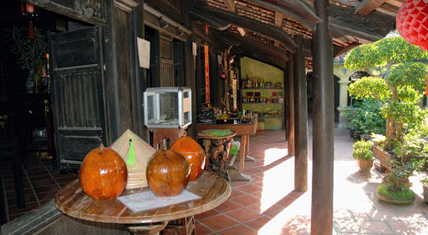 Làng cổ Phú Vinh