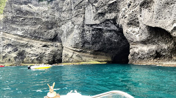 The Original, Otaru Blue Grotto cruising / K.K. Tūsen