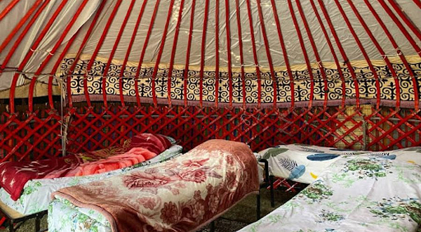 Yurt camp Zalkar