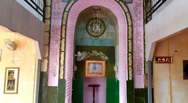 Kant Central Mosque(Jamia Jadeed Mosque)