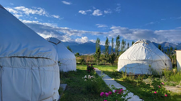 Nomad Lodge Issyk-Kul - Yurt Camp