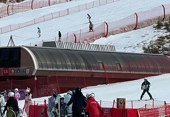 富龙滑雪场第 16 张图片