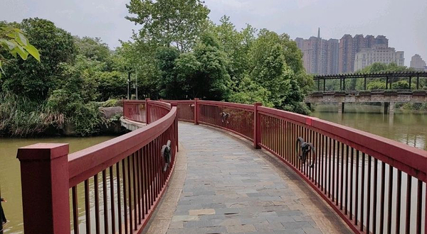 南昌动物园-吉羊桥