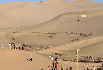 鸣沙山月牙泉第 99 张图片