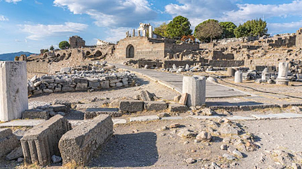 Pergamon Athena Tapınağı ve Temenosu第 1 张图片