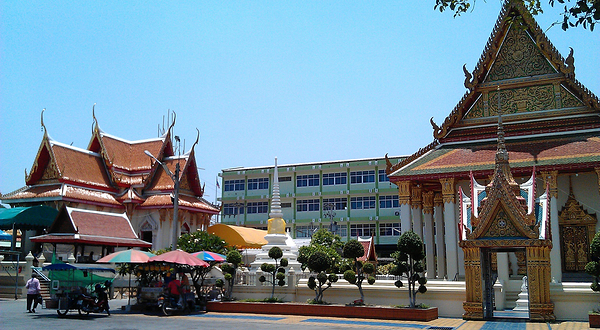 Wat Chong Lom