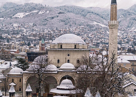 加齐-胡色雷贝清真寺