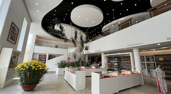 Khu Bảo tồn văn hoá trầm hương Hoàng Trầm