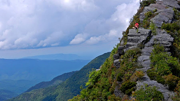 Chimney Tops Trail Trailhead