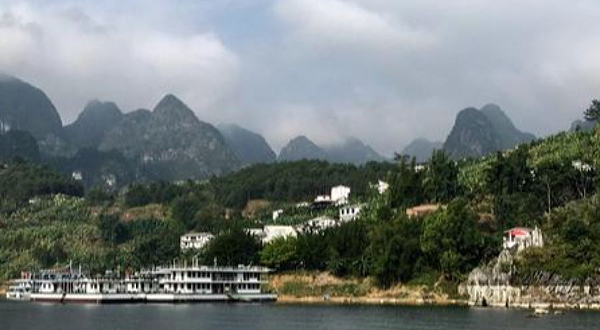 万峰林水上乐园