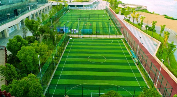 领客体育湘江玖号足球公园