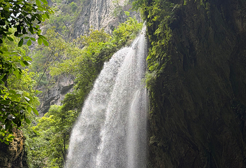 龙水峡地缝第 24 张图片