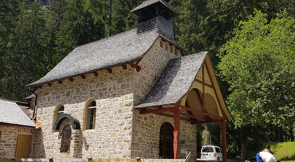 Cappella 'Lago di Braies'