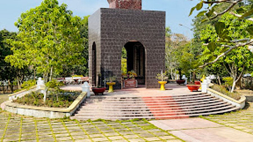 Tượng đài Nắm tay