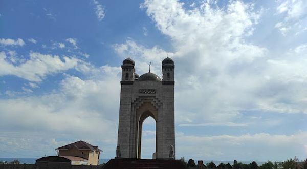 Sculpture Cholpon Ata