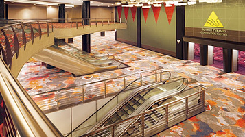 双威金字塔会展中心