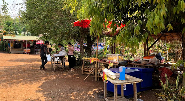 Long Neck Tribe Village