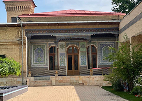 乌兹别克斯坦国家应用艺术博物馆