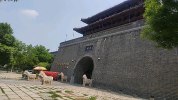 聊城古城南城门