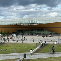 赫尔辛基颂歌中央图书馆