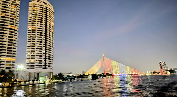 Chao Phraya Tourist Boat N13 Phra Arthit Pier