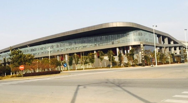 扬中市奥体中心