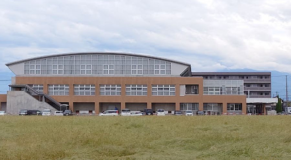 富山市２０００年体育館