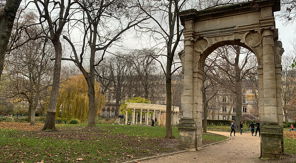 La ruine de la Porte Saint Jean de l'Hôtel de Ville