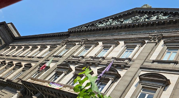 那不勒斯腓特烈二世大学