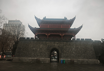 巴陵广场第 143 张图片