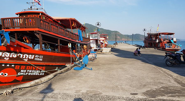 Bang Bao Pier