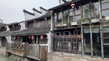 月湖第 1 张图片