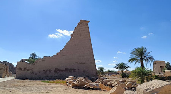 Pillar Hall in Karnak Temple
