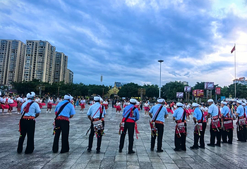 芒市广场第 6 张图片