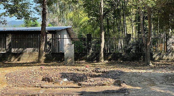 建阳区寒泉精舍朱子文化园(祝夫人墓)