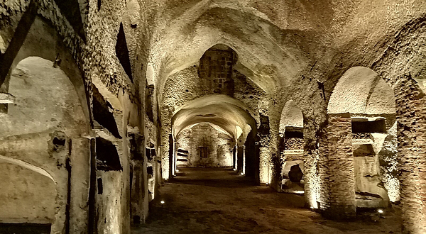 圣热内罗地下墓穴