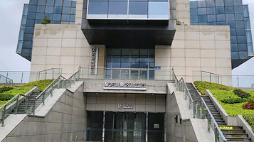 聚龙湖景区盐立方