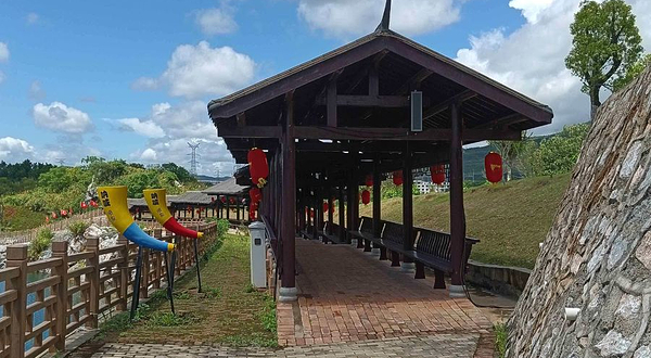 浴血瑞京景区-滨水长廊