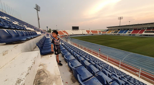 素攀武里府体育场