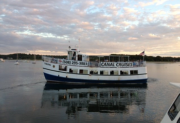 Cape Cod Canal Cruises第 16 张图片