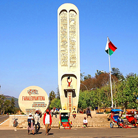 Monument Fahaleovantena